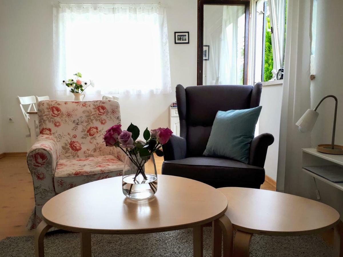 Zizzy Apartment
